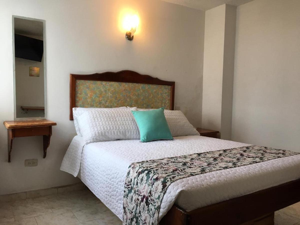 Hotel Armont Calarcá Kültér fotó